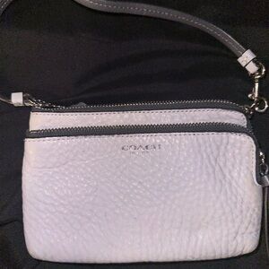 Coach White Pebble Leather Double Zip Wristlet – New
